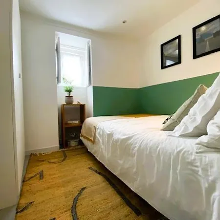 Cozy Flat In Graca * ליסבון