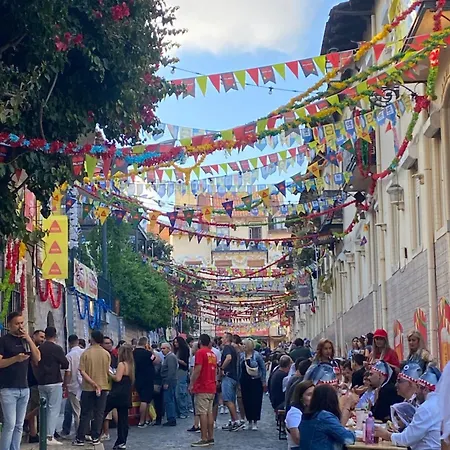 Cozy Flat In Graca 리스본